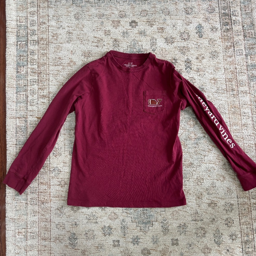 Vineyard Vines | Long Sleeve Football Logo Tee (S) 🏈